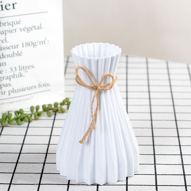SIMPLICITY VASE