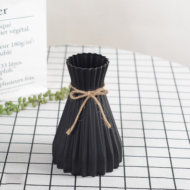 SIMPLICITY VASE