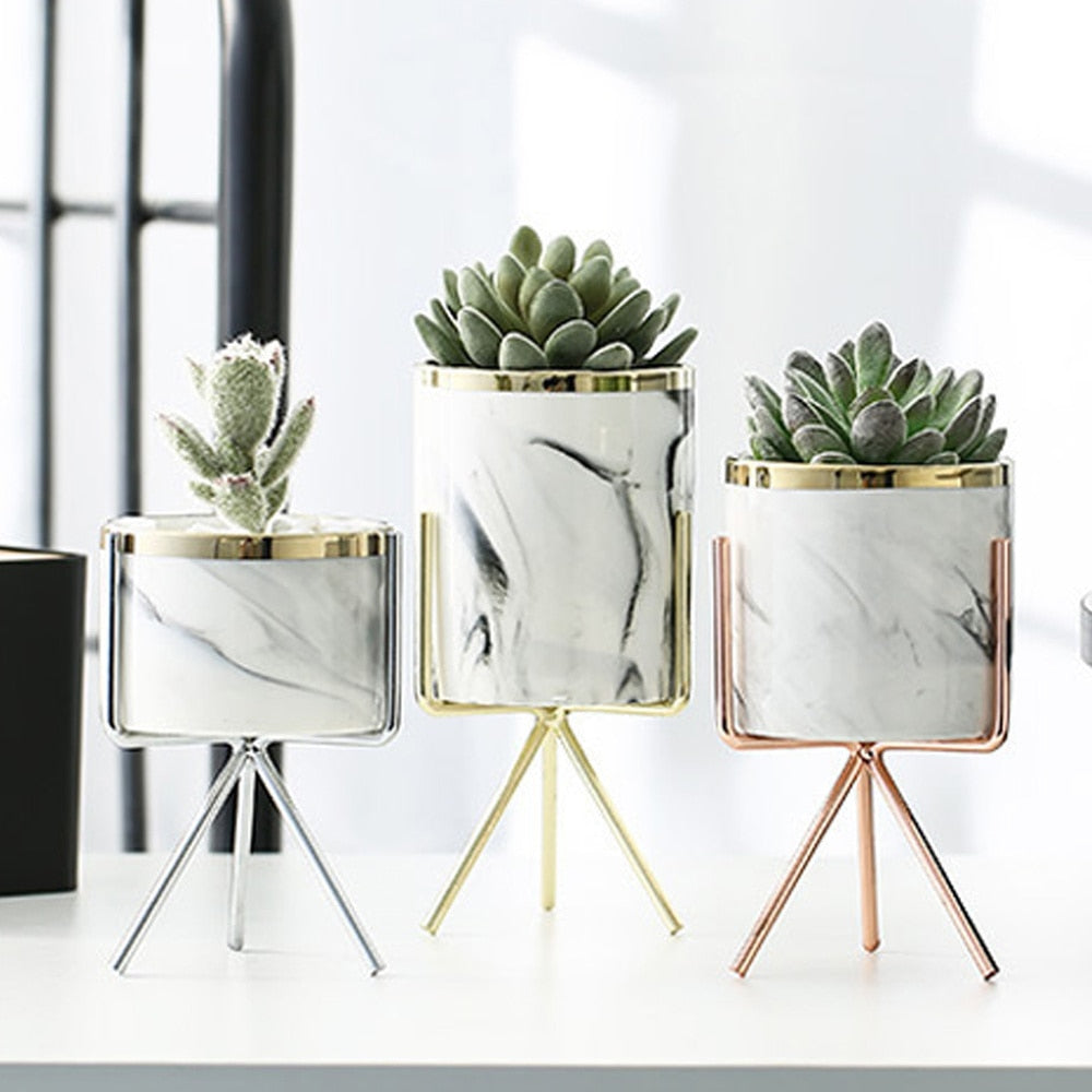 MARBLE VASE